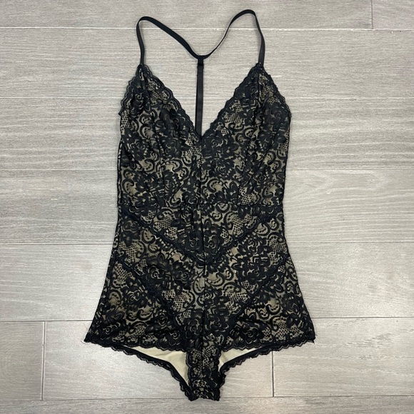 Lulu's Dance For You Black and Nude Lace Bodysuit Sexy Lingerie T Strap Plunge S - Picture 3 of 15